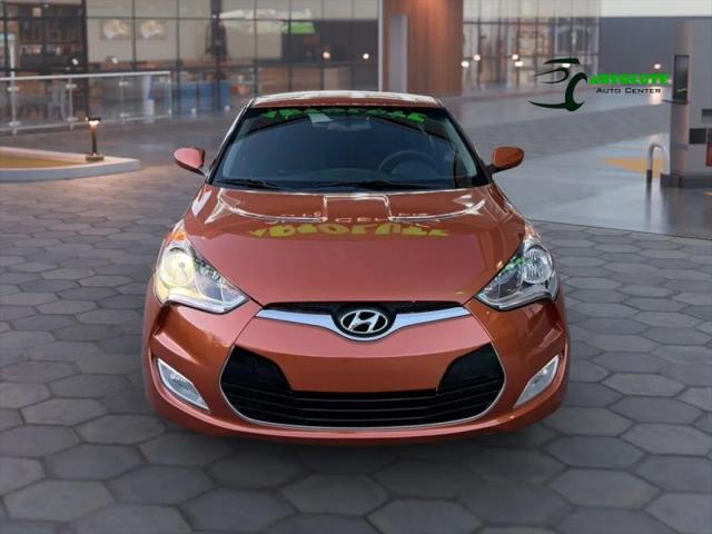 2012 Hyundai Veloster Base w/Black