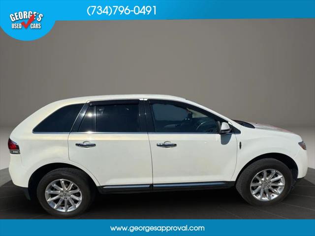 2013 Lincoln MKX Base
