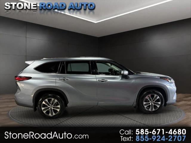 2020 Toyota Highlander XLE for sale in Ontario, NY