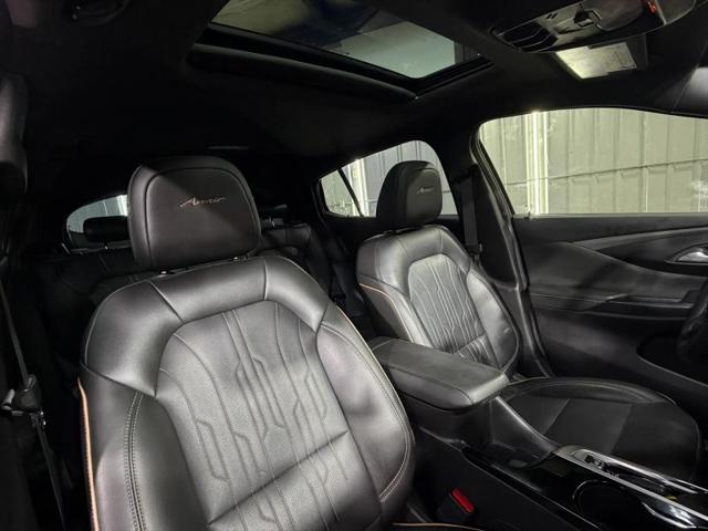 2024 Buick NV Avenir FWD
