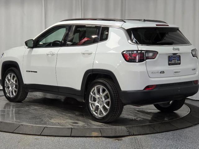 2022 Jeep Compass Latitude Lux 4x4