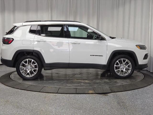 2022 Jeep Compass Latitude Lux 4x4