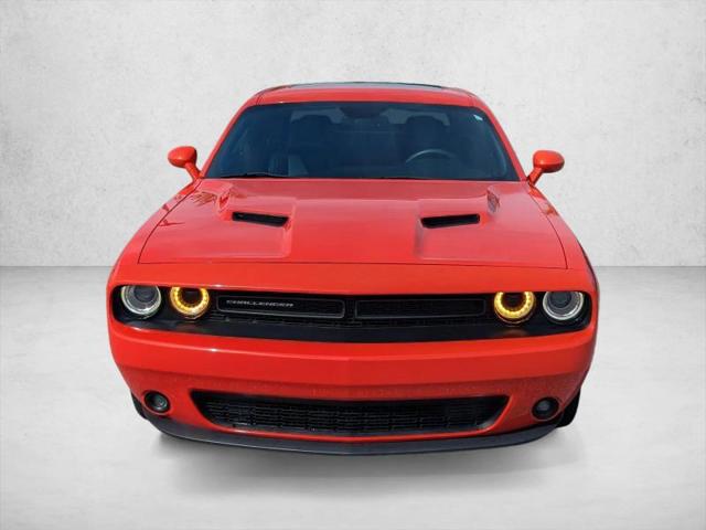 2016 Dodge Challenger SXT Plus