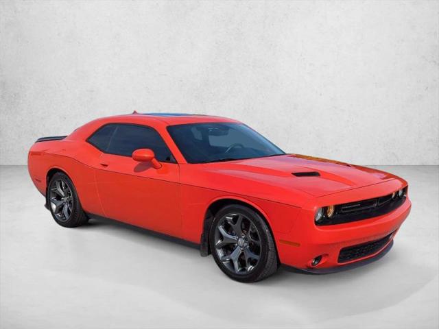 2016 Dodge Challenger SXT Plus