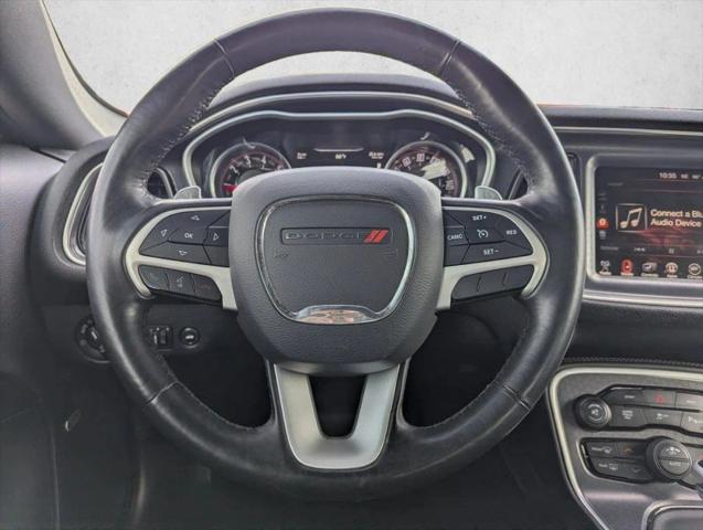 2016 Dodge Challenger SXT Plus