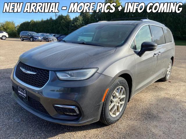 2021 Chrysler Pacifica Touring L for sale in Swisher, IA