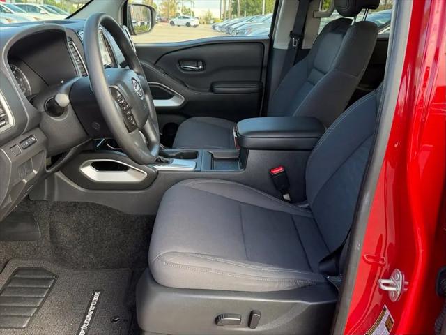 2024 Nissan Frontier Crew Cab SV 4x2