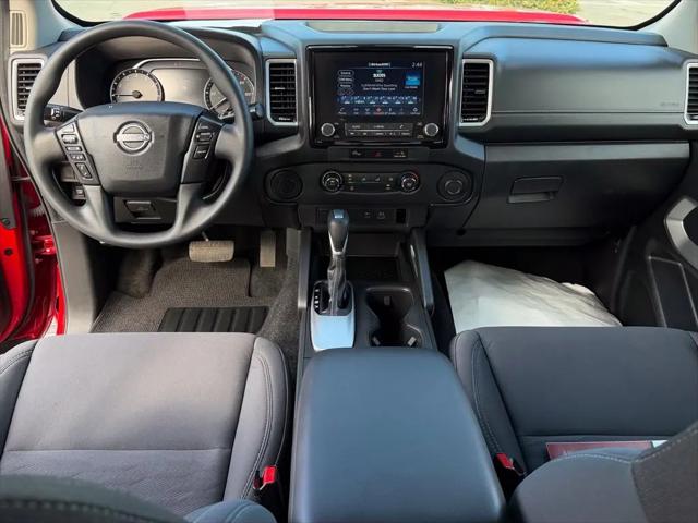2024 Nissan Frontier Crew Cab SV 4x2