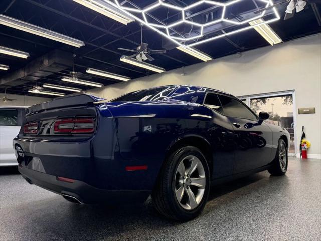 2017 Dodge Challenger SXT