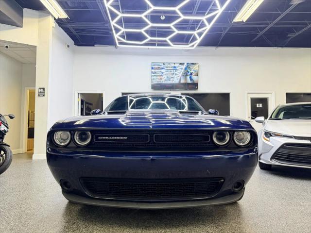 2017 Dodge Challenger SXT