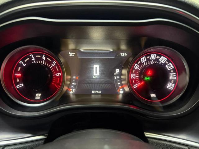 2017 Dodge Challenger SXT