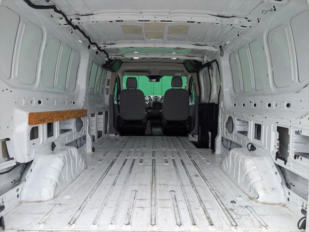 2018 Ford Transit w/60/40 Side Door w/LWB