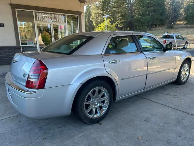 2005 Chrysler 300 C
