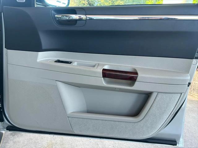 2005 Chrysler 300 C