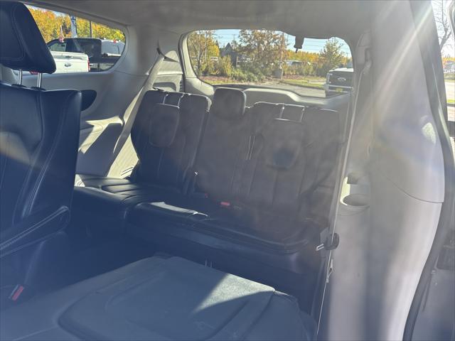 2023 Chrysler Pacifica Hybrid Touring L