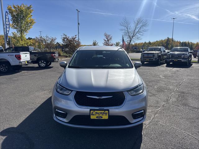 2023 Chrysler Pacifica Hybrid Touring L