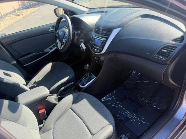 2013 Hyundai Accent SE