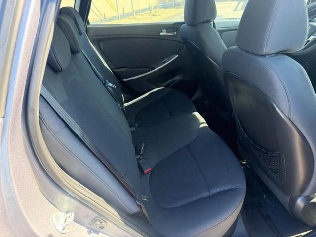 2013 Hyundai Accent SE