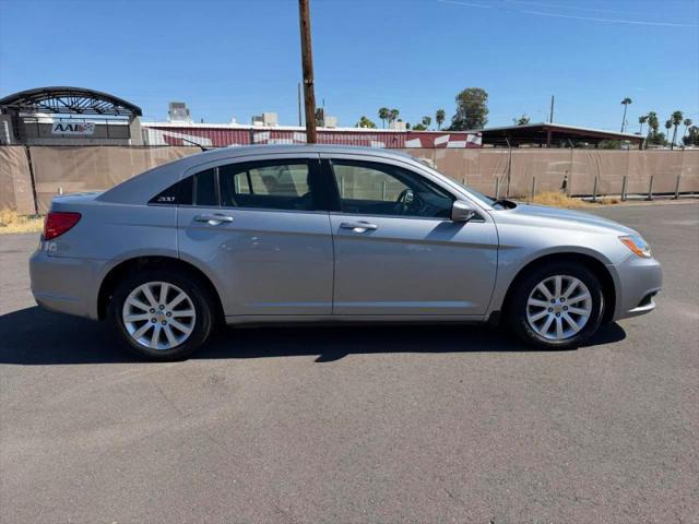 2013 Chrysler 200 Touring