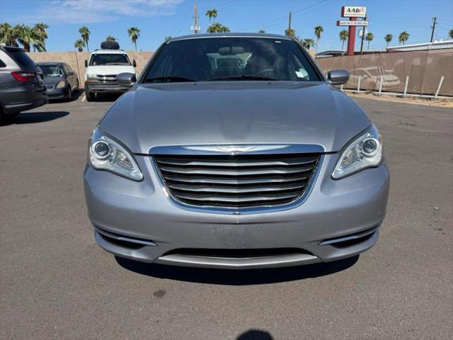 2013 Chrysler 200 Touring