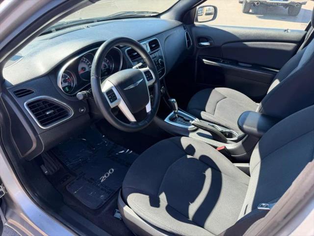 2013 Chrysler 200 Touring