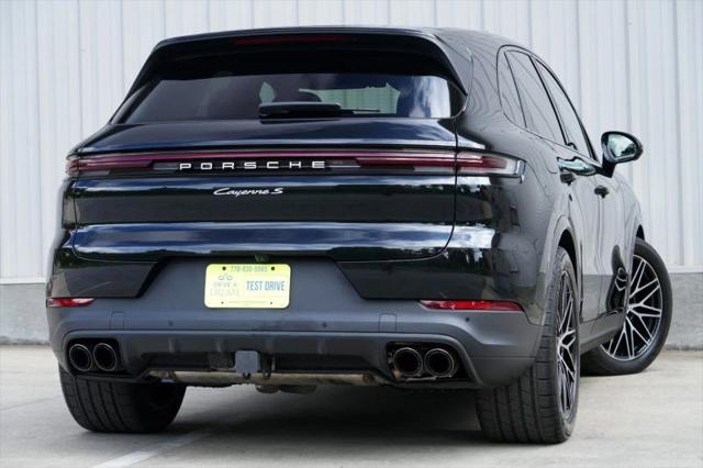 2025 Porsche Cayenne S