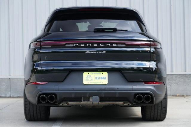 2025 Porsche Cayenne S
