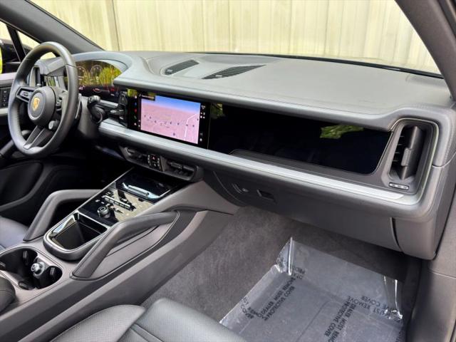 2025 Porsche Cayenne S