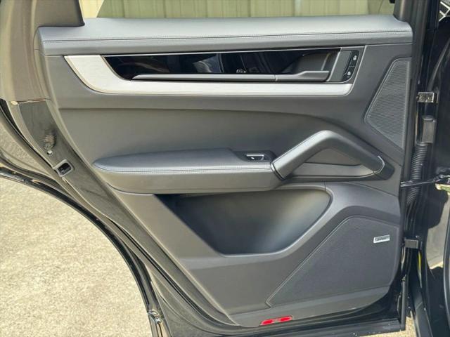 2025 Porsche Cayenne S