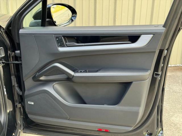 2025 Porsche Cayenne S