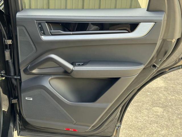 2025 Porsche Cayenne S