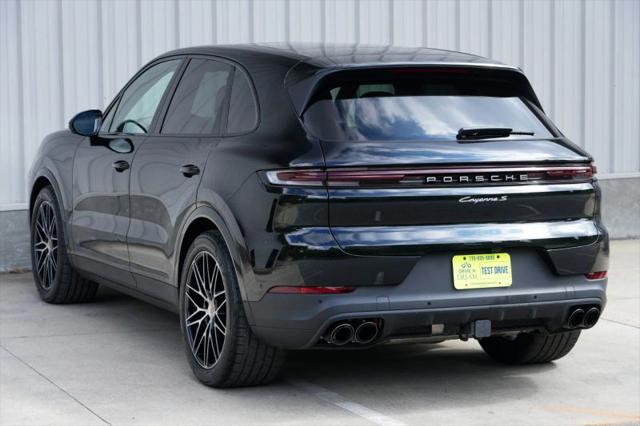 2025 Porsche Cayenne S