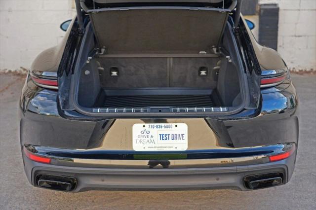 2024 Porsche Panamera Base