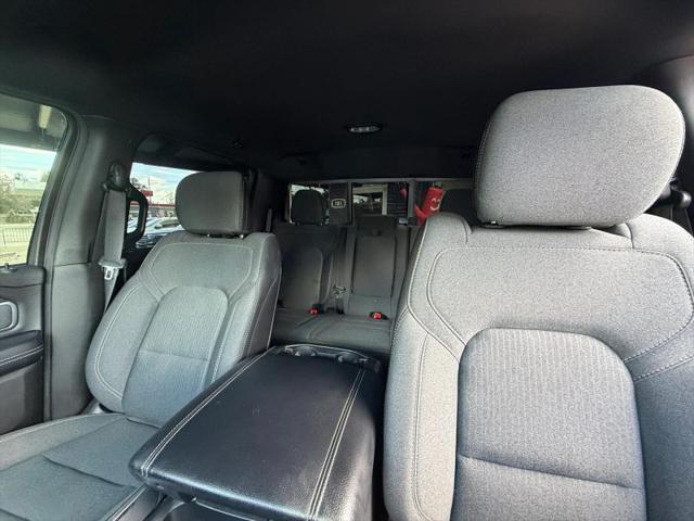 2019 Ram 1500 Big Horn/Lone Star Crew Cab 4x4 57 Box