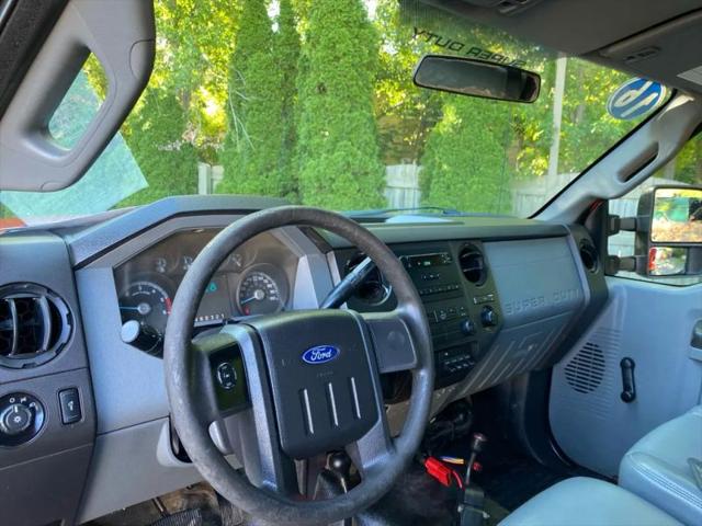 2016 Ford F-450 Base