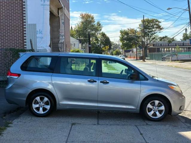 2012 Toyota Sienna Base V6 7 Passenger
