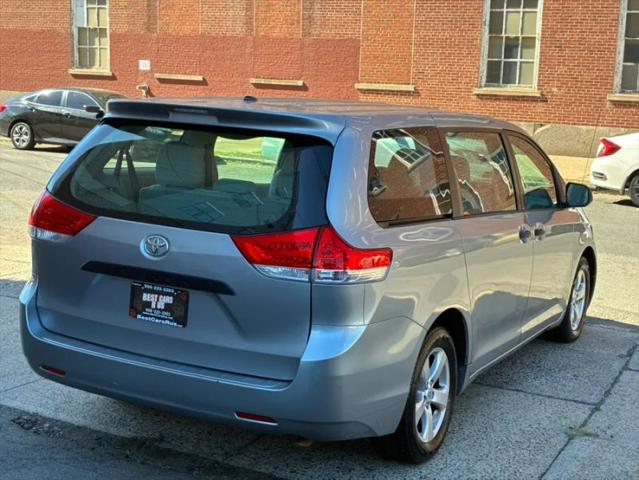 2012 Toyota Sienna Base V6 7 Passenger