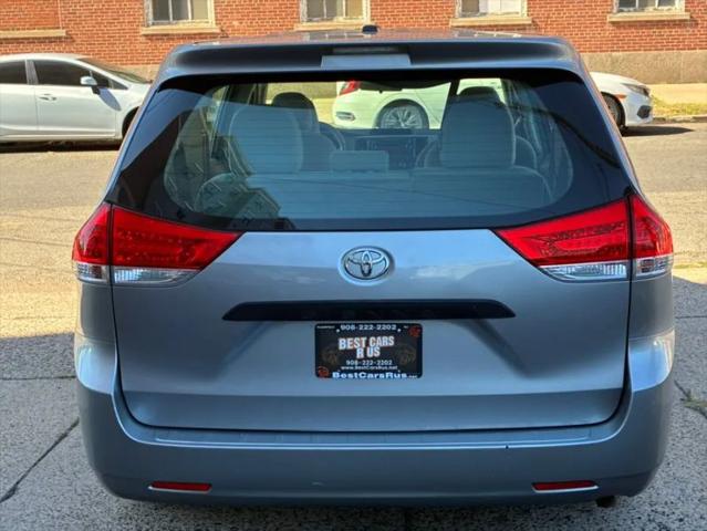 2012 Toyota Sienna Base V6 7 Passenger