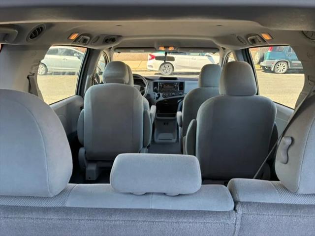 2012 Toyota Sienna Base V6 7 Passenger