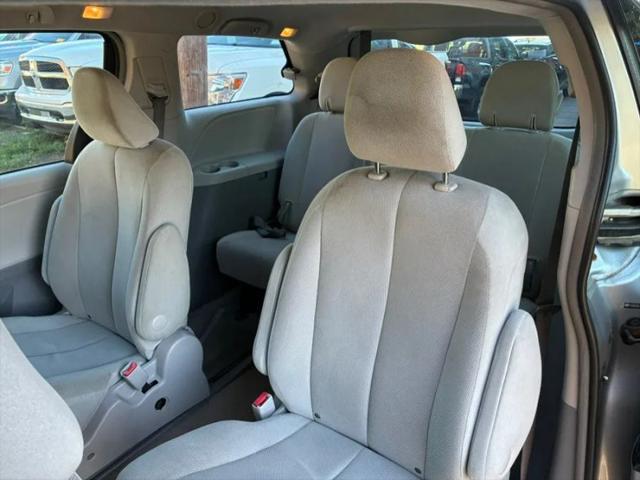 2012 Toyota Sienna Base V6 7 Passenger