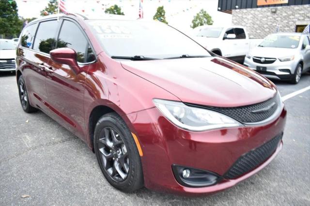2020 Chrysler Pacifica Touring