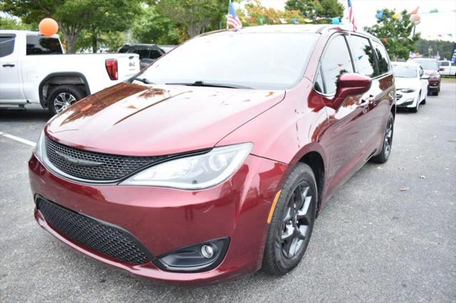 2020 Chrysler Pacifica Touring