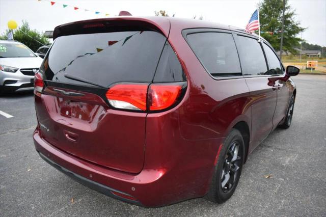 2020 Chrysler Pacifica Touring