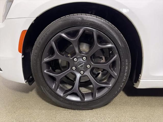 2019 Chrysler 300 300S