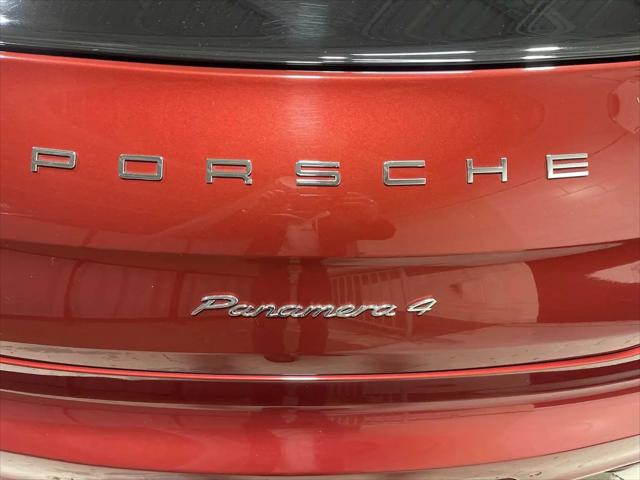 2015 Porsche Panamera 4