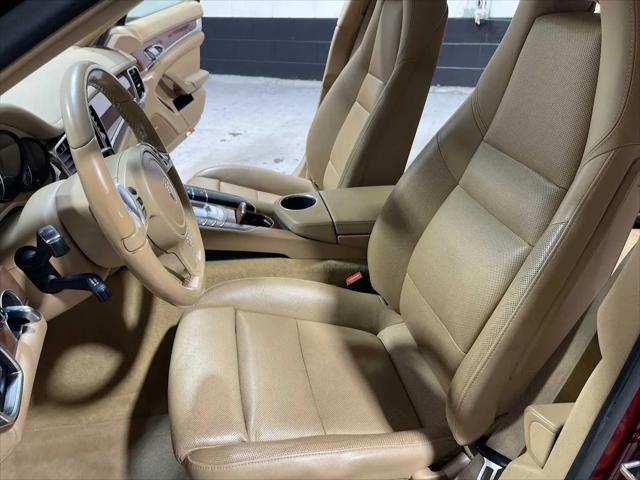 2015 Porsche Panamera 4