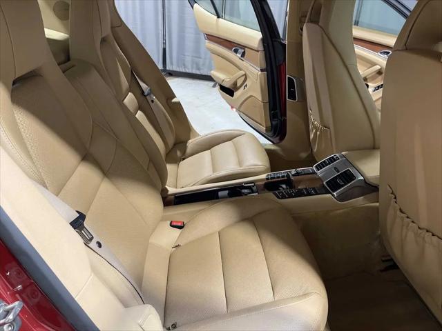 2015 Porsche Panamera 4