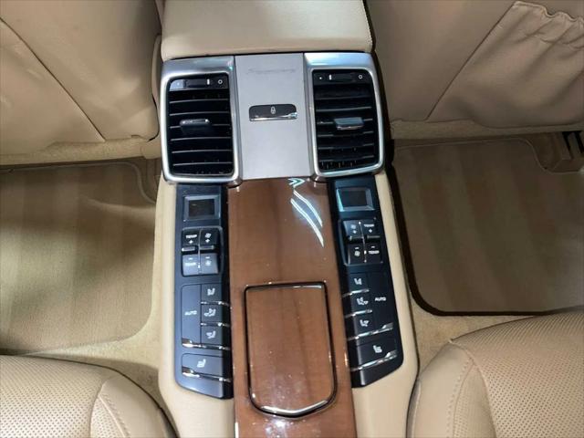 2015 Porsche Panamera 4