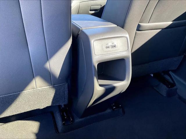 2026 Buick NV Sport Touring FWD