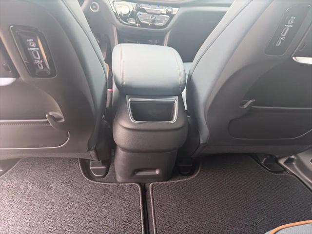 2027 Chrysler Pacifica Pinnacle